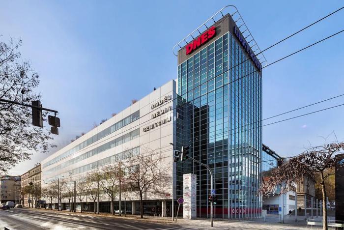 Pronájem kanceláře, Praha - Smíchov, Karla Engliše, 1000 m2