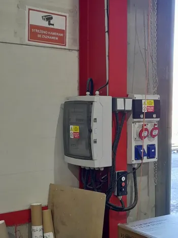 Pronájem skladu, Baška, 555 m2