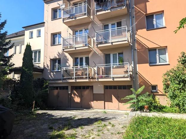 Prodej bytu 3+1, Uherské Hradiště, Mojmírova, 75 m2