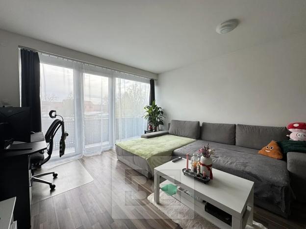 Pronájem bytu 2+kk, Brno, Tuřanské náměstí, 55 m2