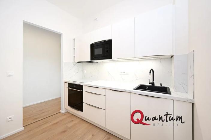 Pronájem bytu 2+1, Praha - Žižkov, Jeseniova, 44 m2