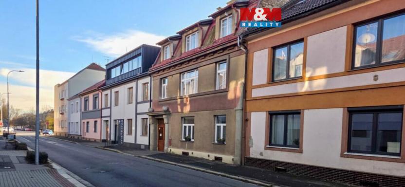 Prodej bytu 3+1, Pardubice - Zelené Předměstí, Staňkova, 83 m2