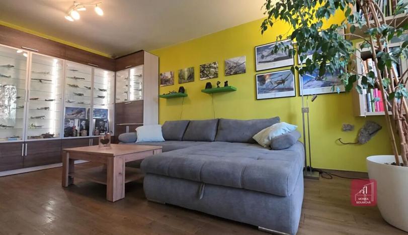 Prodej bytu 3+1, Mokrá-Horákov, 72 m2