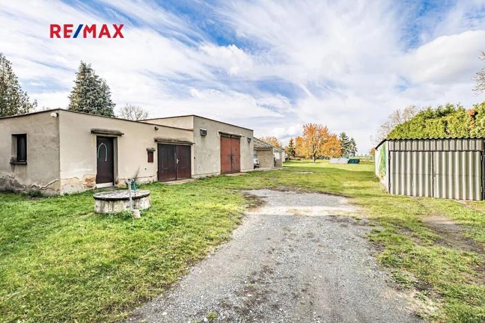 Prodej rodinného domu, Panenské Břežany, K dálnici, 202 m2