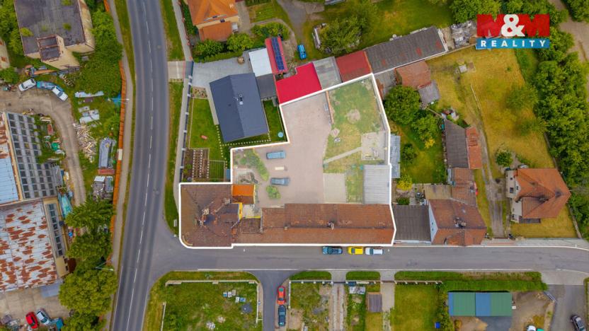 Prodej činžovního domu, Černčice, Husova, 732 m2