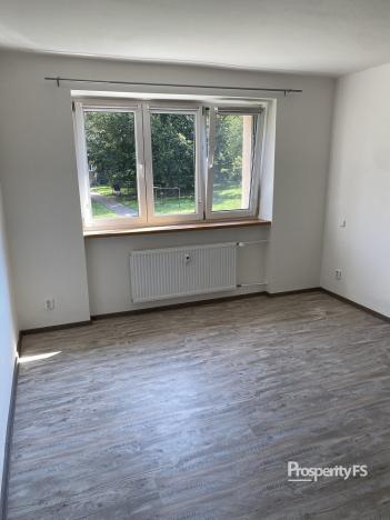 Pronájem bytu 2+1, Kladno - Kročehlavy, Unhošťská, 52 m2