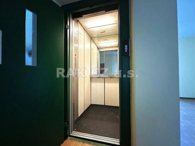 Pronájem bytu 2+kk, Praha - Kunratice, Jana Růžičky, 43 m2