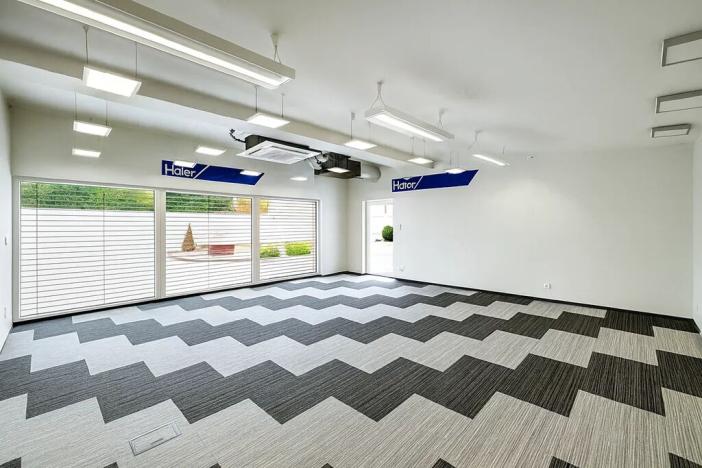 Prodej kanceláře, Čestlice, 1138 m2