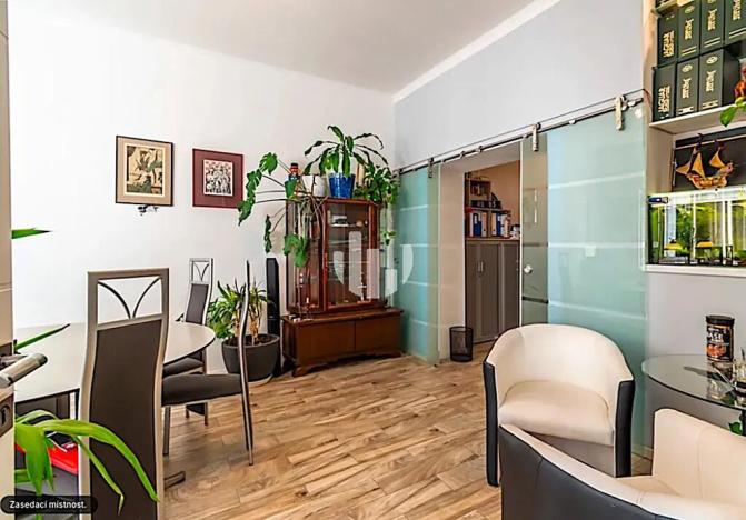 Prodej kanceláře, Praha - Hostivař, Hostivařská, 157 m2