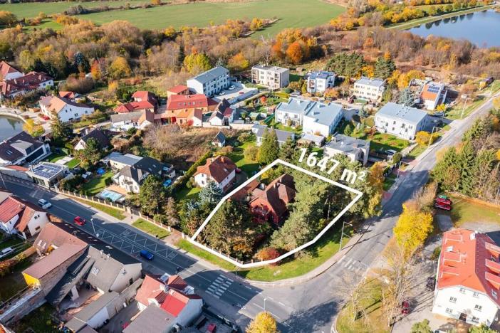 Prodej pozemku pro bydlení, Praha - Zličín, Hrozenkovská, 1647 m2