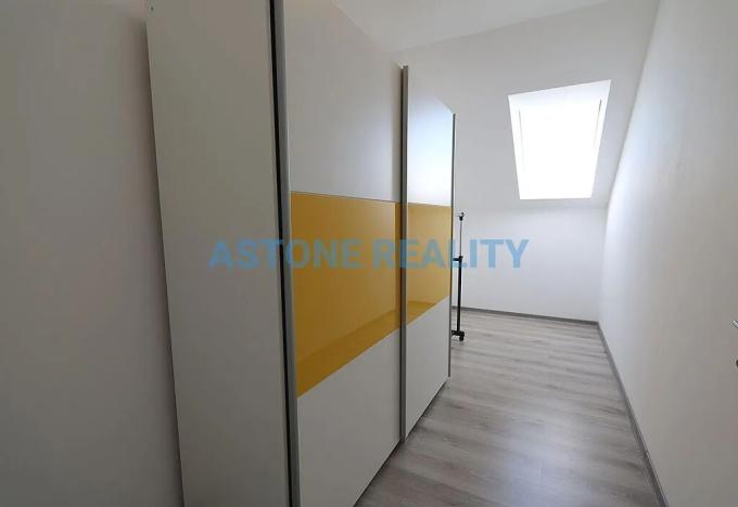 Pronájem rodinného domu, Trnová, 318 m2