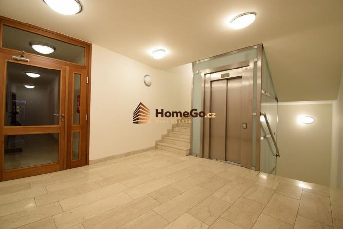 Pronájem bytu 2+kk, Praha - Vysočany, Rubeška, 46 m2