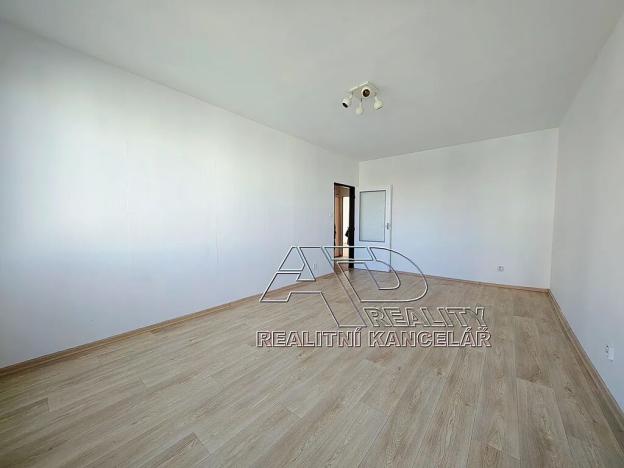 Pronájem bytu 2+1, České Budějovice, Branišovská, 61 m2