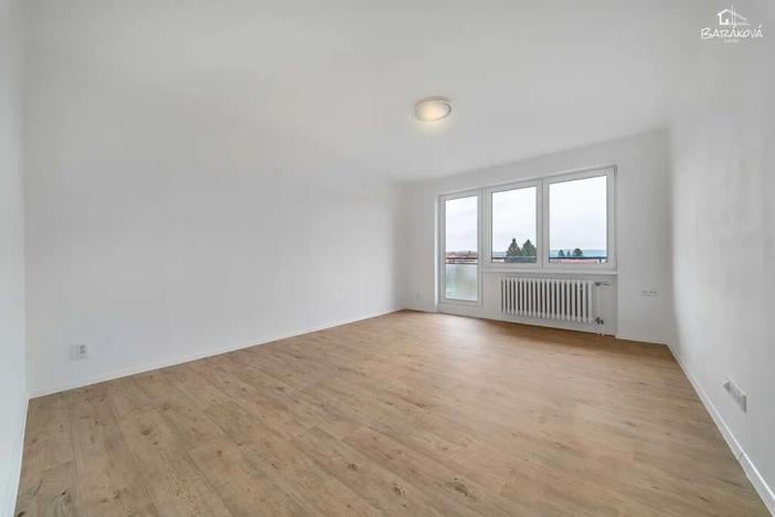 Prodej bytu 3+1, Štěnovice, Lipová, 75 m2