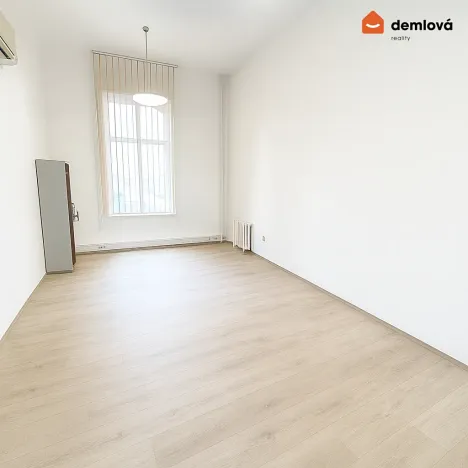 Pronájem kanceláře, Ostrava, Smetanovo náměstí, 59 m2