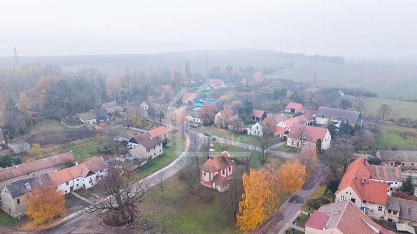 Prodej podílu pozemku, Třebíz, 161602 m2