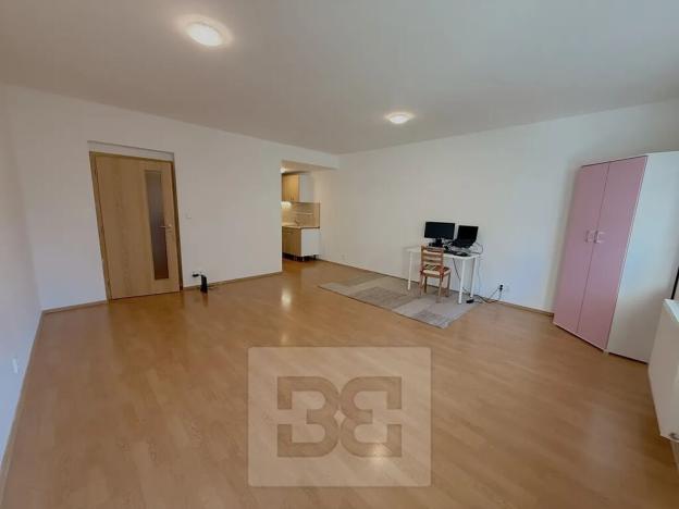 Pronájem bytu 1+kk, Praha - Čakovice, Rýnská, 38 m2