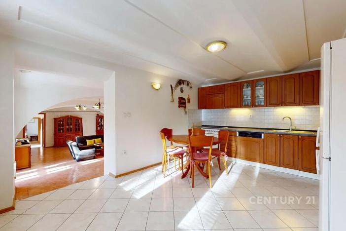 Prodej rodinného domu, Loket, 261 m2