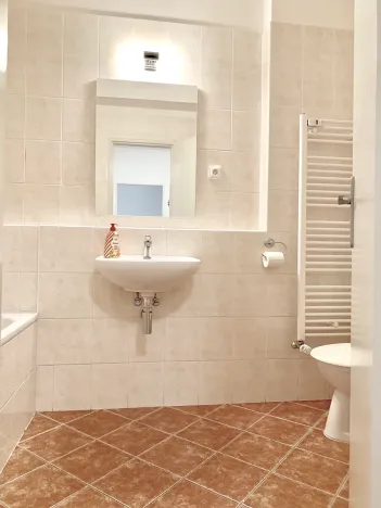 Prodej bytu 2+kk, Praha - Troja, Hnězdenská, 48 m2