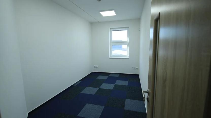 Pronájem kanceláře, Sedliště, 293 m2