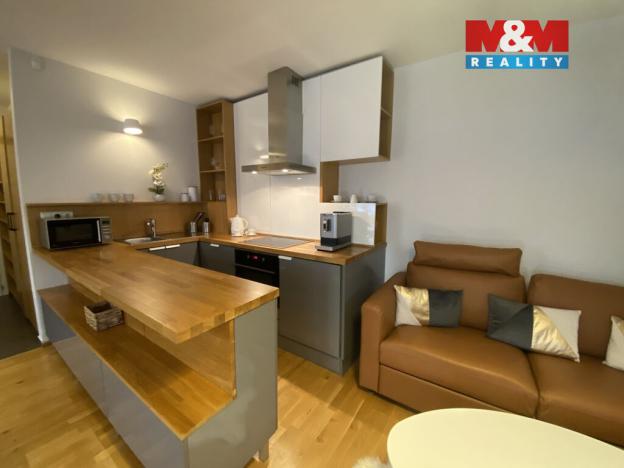 Pronájem bytu 2+kk, Jablonec nad Nisou, Jiráskova, 66 m2