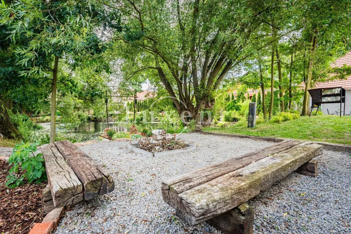 Prodej domu, Hluboká nad Vltavou, 1114 m2