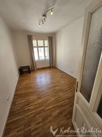 Pronájem bytu 2+1, Praha - Strašnice, Věšínova, 65 m2