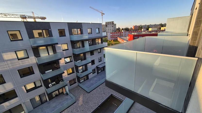 Pronájem bytu 2+kk, Praha - Prosek, Čakovická, 54 m2