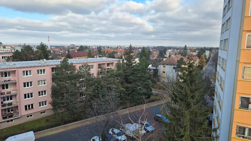 Prodej bytu 3+1, Praha - Horní Počernice, Běluňská, 72 m2