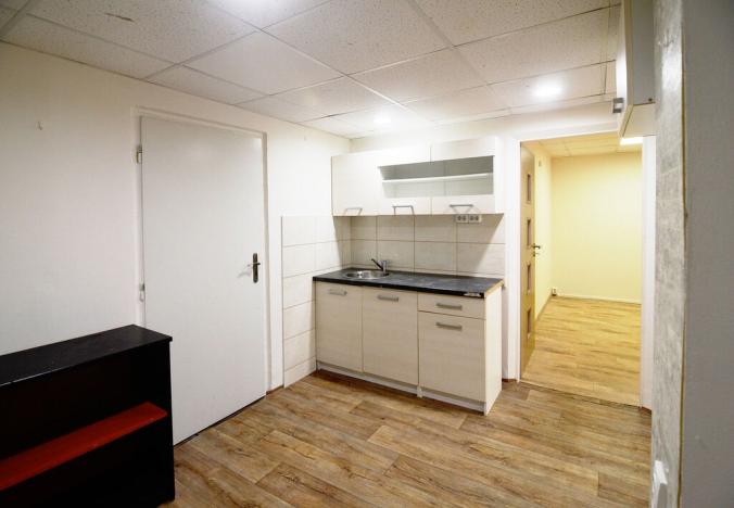 Pronájem skladu, Praha - Kamýk, Zdislavická, 64 m2