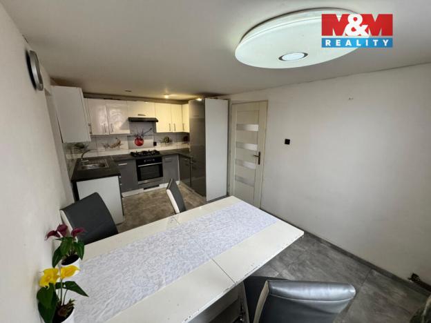 Prodej rodinného domu, Božice, 165 m2