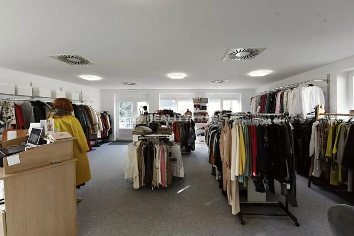 Pronájem obchodního prostoru, Strakonice, Bezděkovská, 194 m2