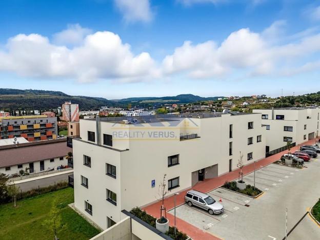 Pronájem bytu 3+kk, Beroun, U Židovského hřbitova, 77 m2