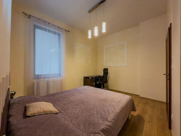 Prodej bytu 2+kk, Praha - Hloubětín, Krylovecká, 55 m2