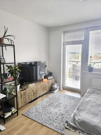 Prodej bytu 1+kk, Praha - Vysočany, Podkovářská, 39 m2