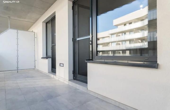 Pronájem bytu 2+kk, Praha - Strašnice, Zvěřinova, 60 m2