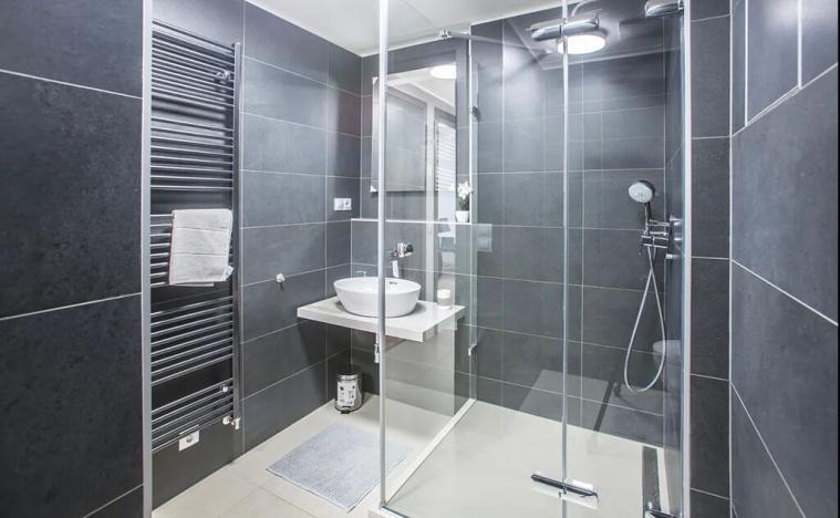 Pronájem bytu 2+kk, Praha - Karlín, Nekvasilova, 56 m2