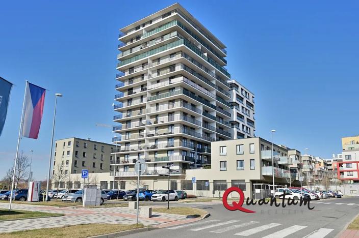 Pronájem garážového stání, Praha - Stodůlky, Svitákova, 15 m2