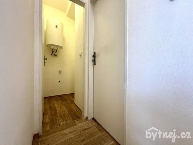 Pronájem bytu 1+1, Olomouc - Hodolany, Rejskova, 31 m2