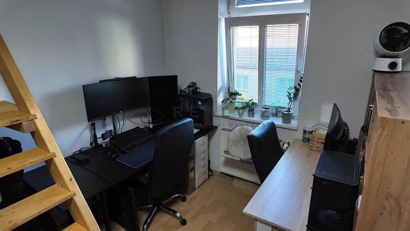 Pronájem bytu 1+kk, České Budějovice, Lidická tř., 40 m2