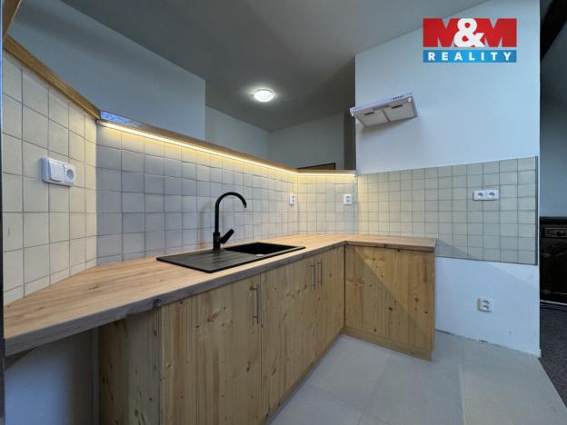 Pronájem kanceláře, Bechyně, Písecká, 251 m2