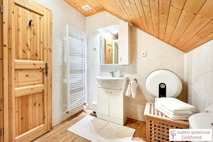 Prodej rodinného domu, Cvikov - Naděje, 210 m2