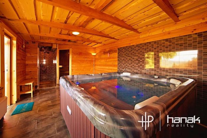 Prodej ubytování, Bílá, 517 m2