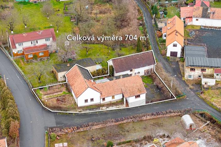 Prodej rodinného domu, Buš, 372 m2