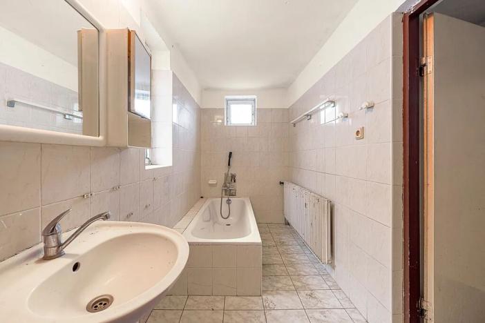 Prodej rodinného domu, Buš, 372 m2