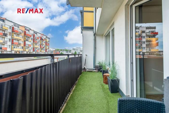 Pronájem bytu 2+kk, Praha - Vysočany, Pod Harfou, 55 m2