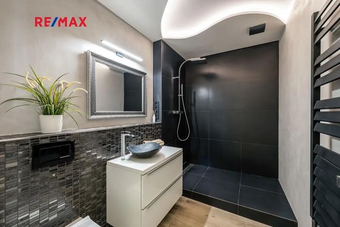 Pronájem bytu 2+kk, Praha - Vysočany, Pod Harfou, 55 m2