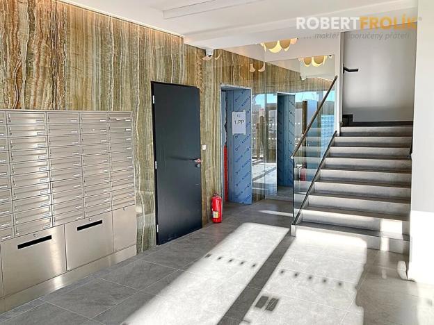 Pronájem bytu 1+kk, Praha - Ruzyně, Stočesova, 32 m2