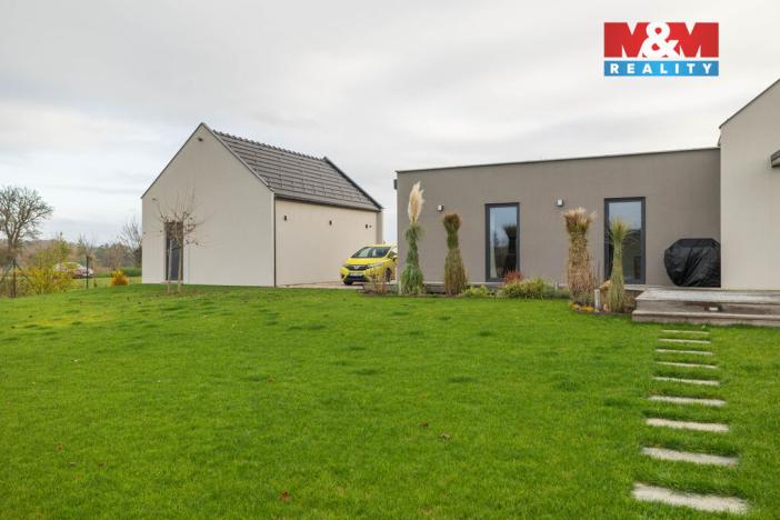 Prodej rodinného domu, Loukovec, 213 m2