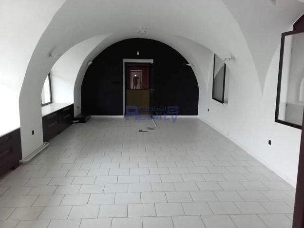 Pronájem obchodního prostoru, Hradec Králové, Pražská třída, 60 m2